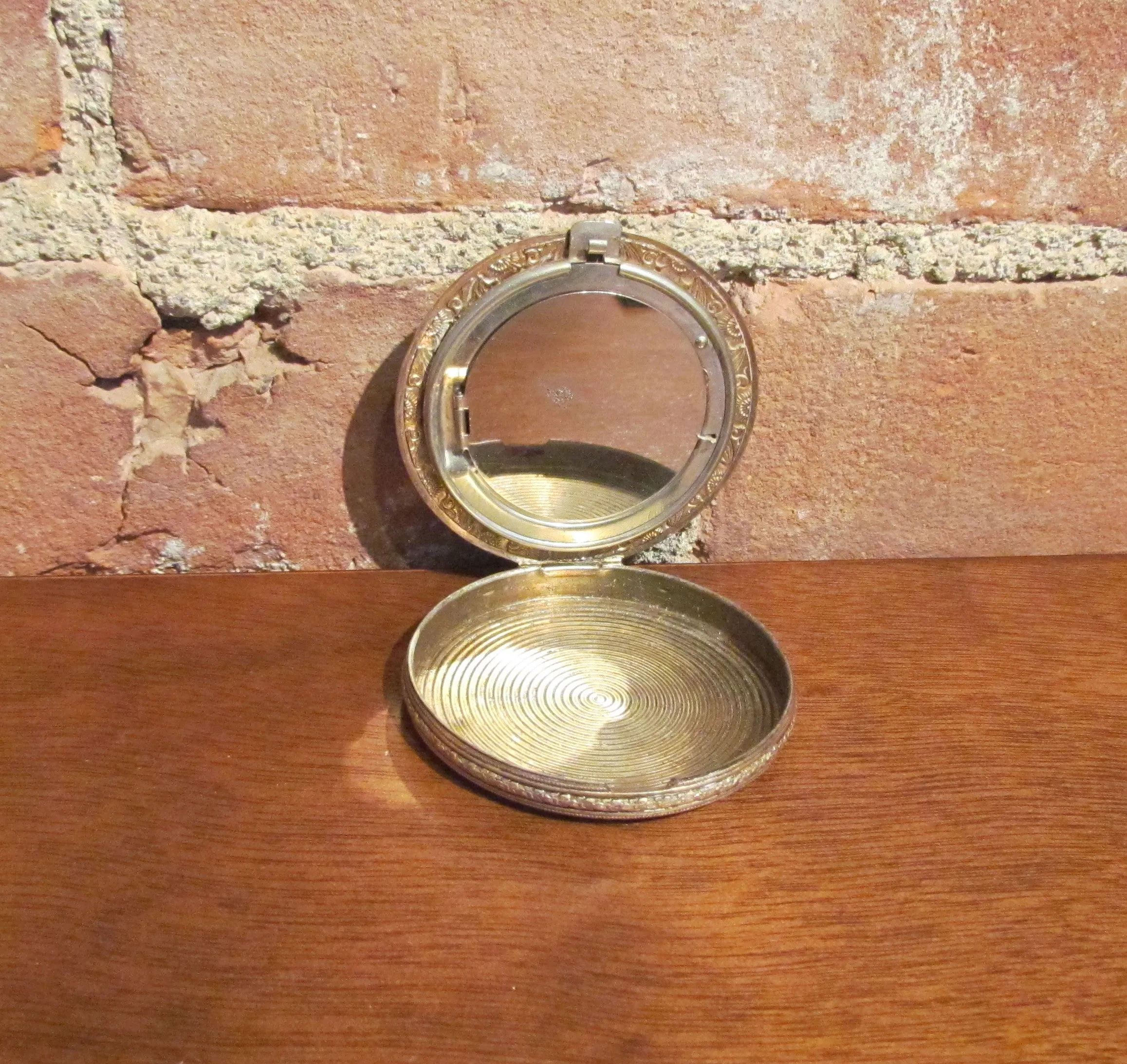 1920 Guilloche Enamel Powder Rouge Mirror Compact