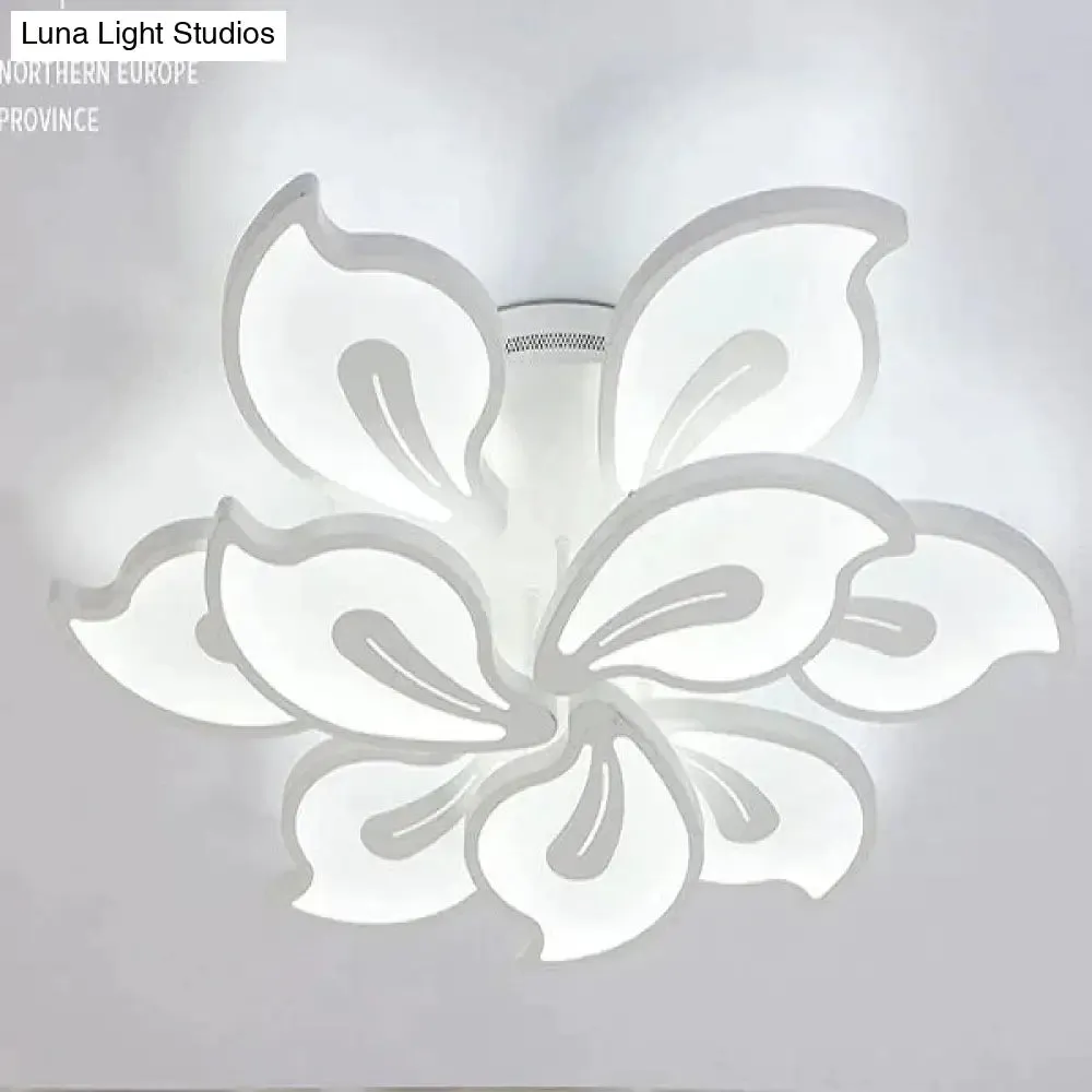 Contemporary Acrylic LED Ceiling Lights: Enhancing the Ambience of Your Bedroom and Living Room