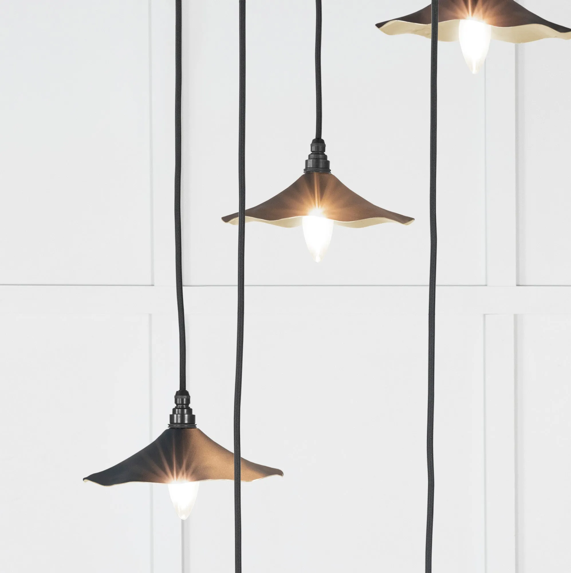 Flora Cluster Light in Soot