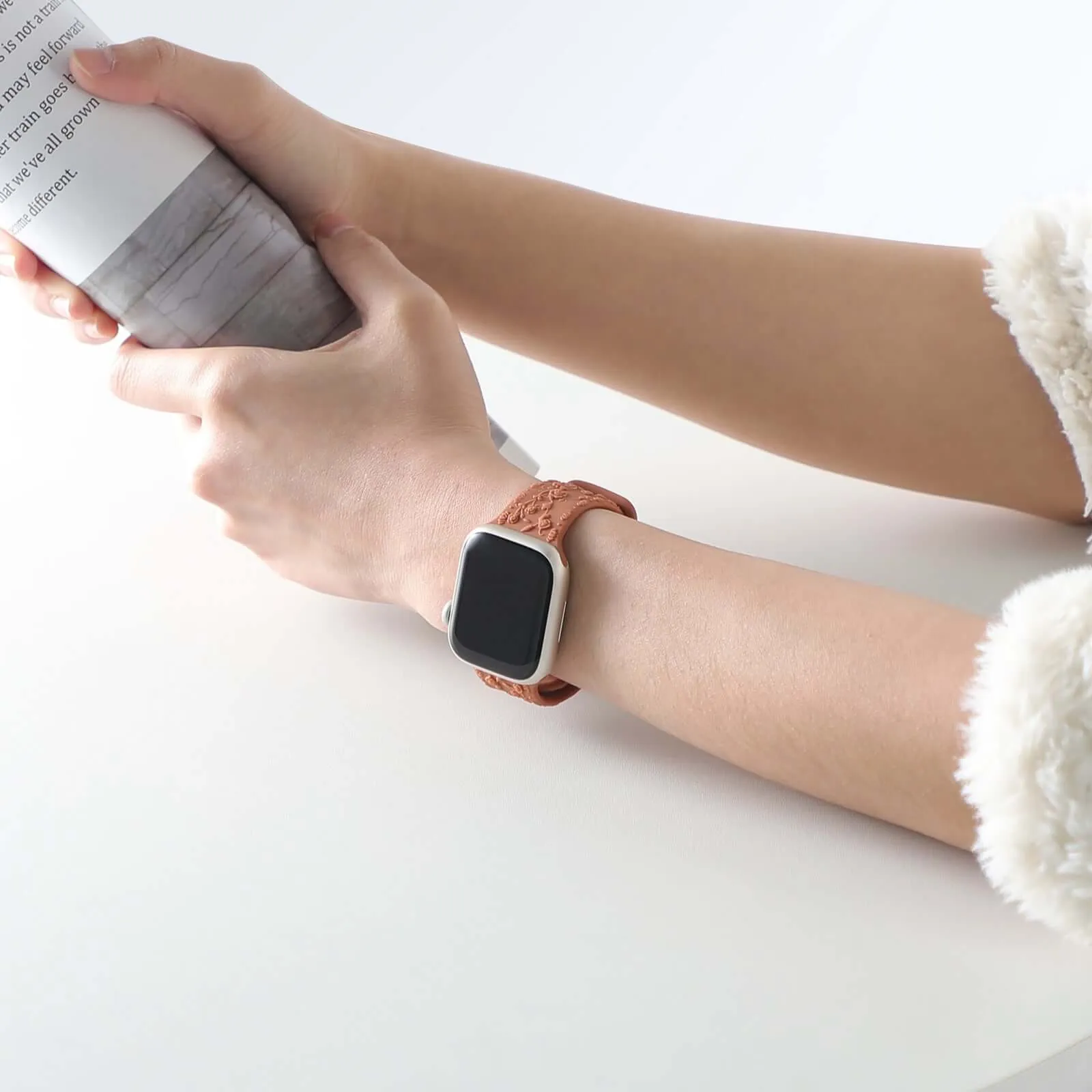 Floral Silicone Apple Watch Band – Engraved Strap for Women