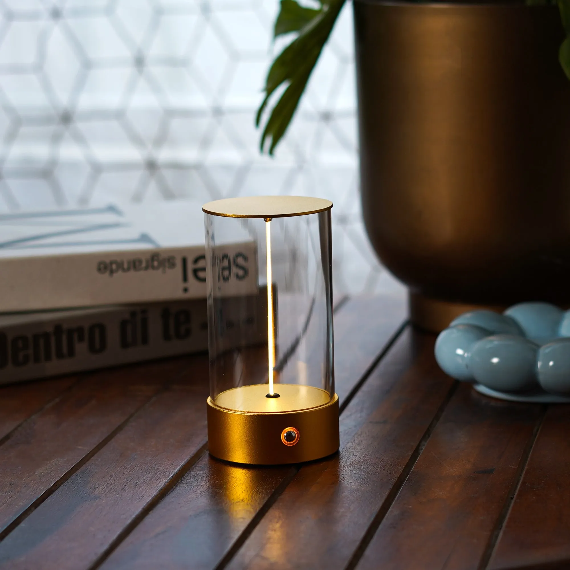 Minimalist Arc Lamp