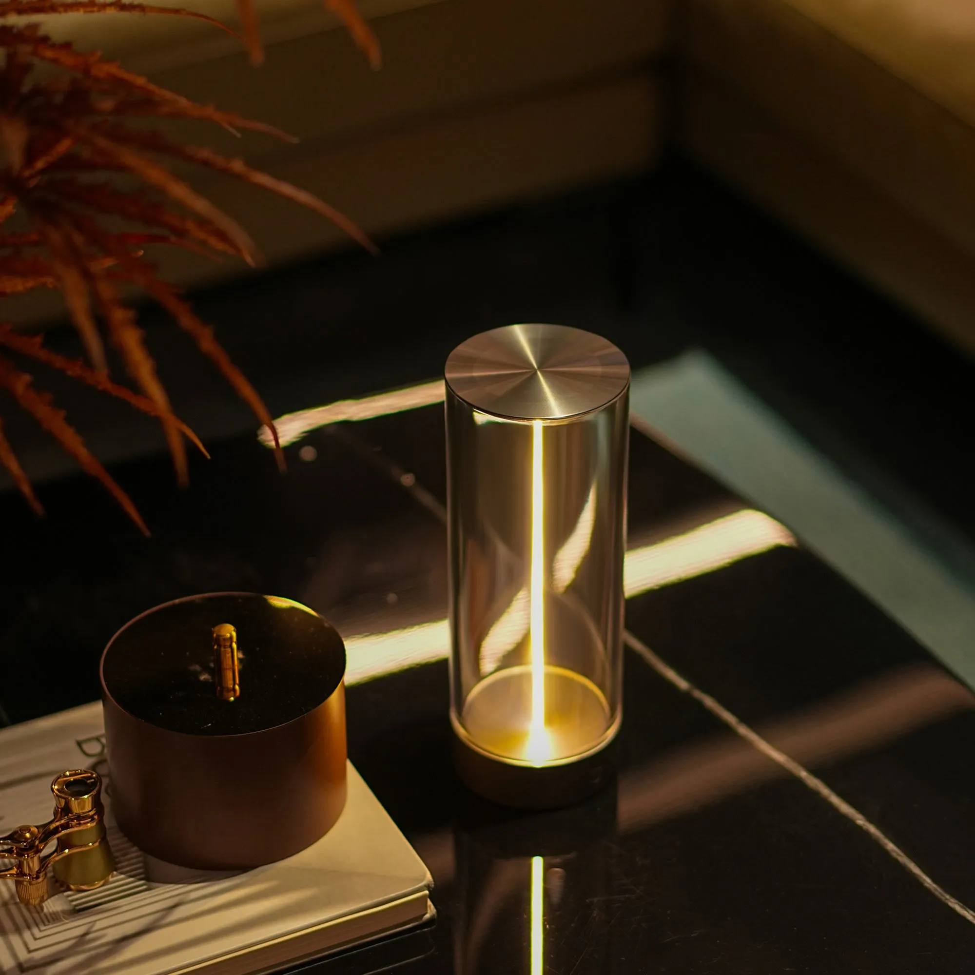 Minimalist Arc Lamp