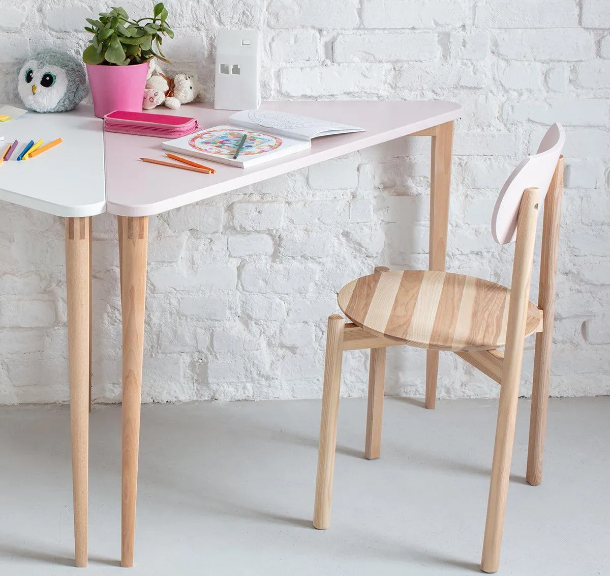Naja Corner Desk