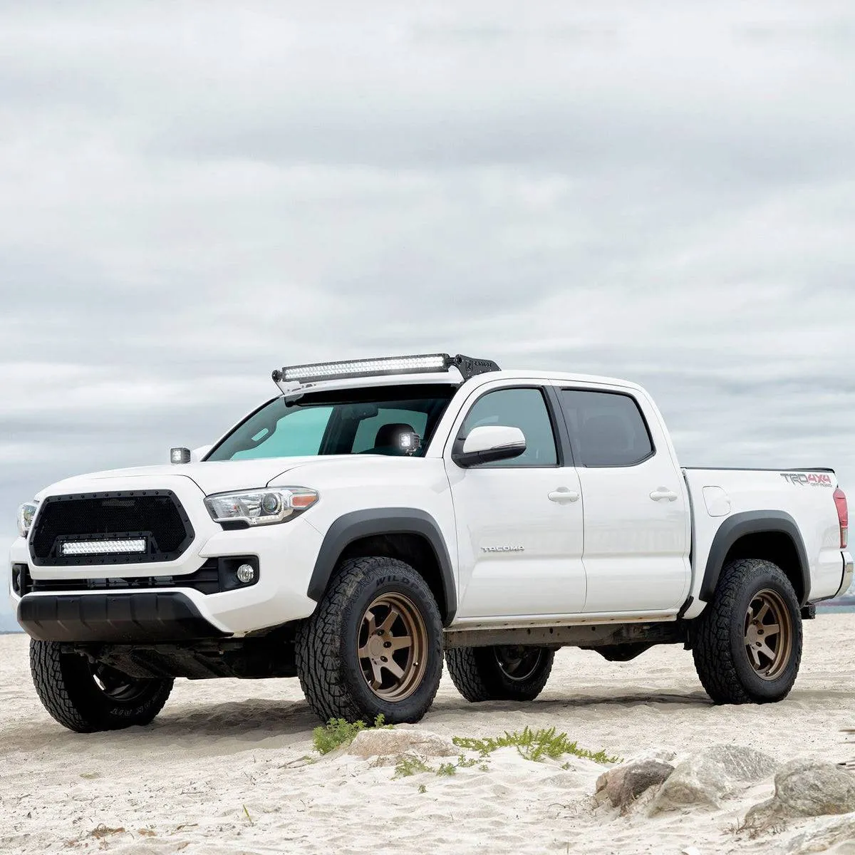 ZROADZ Roof LED Light Bar Mount w/40" Curved LED Light Bar Kit - 2023-2016 Toyota Tacoma (Z369401-KIT-C)